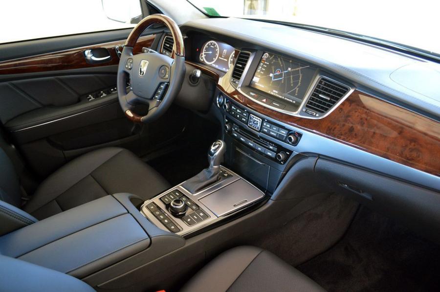  Hyundai Equus 2014 года  (фото 33 из 47)